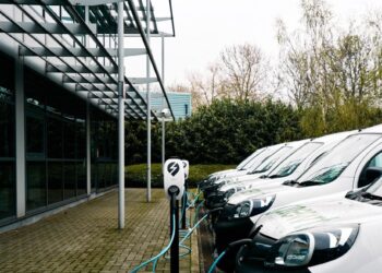 Fleet Green Shift: Corporate Electrification Accelerates Now